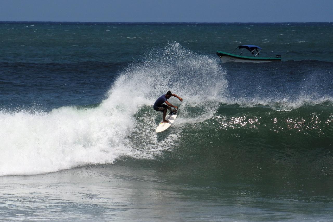 99 Surf Lodge El Limón Exteriör bild